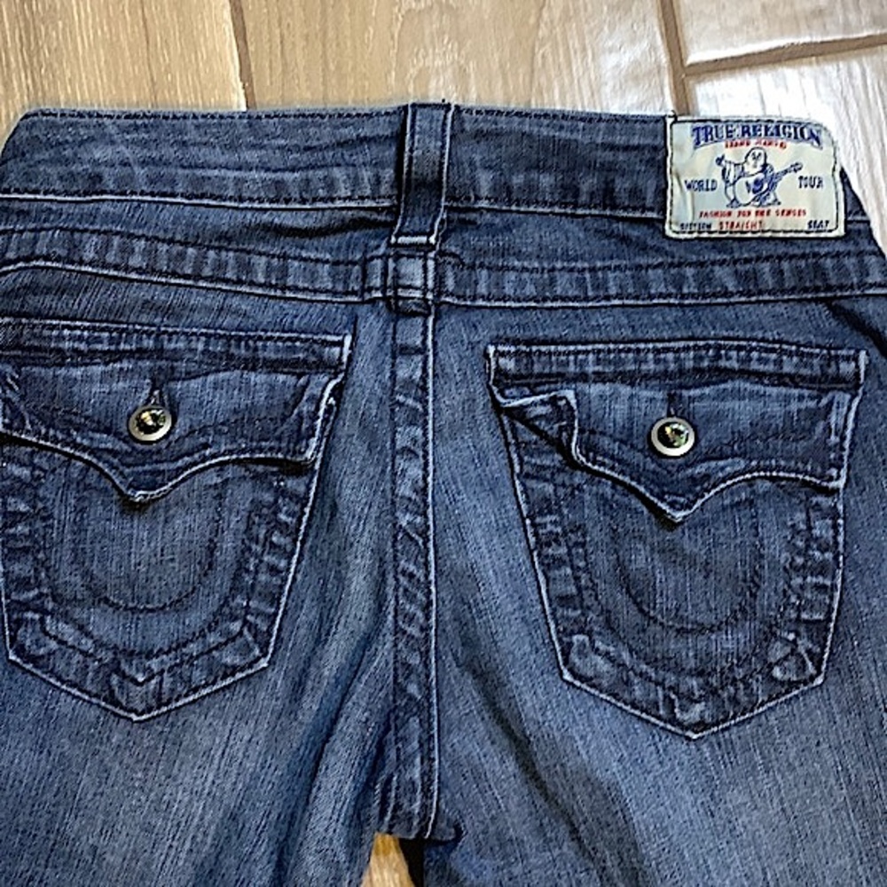 True Religion size 28 straight leg jeans